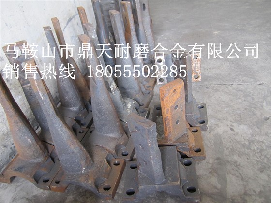 韶關(guān)新宇750強制式攪拌機端襯板、中葉片、側拌葉廠(chǎng)家直銷(xiāo)